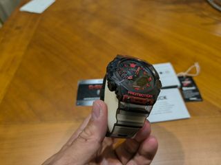 Reloj Casio G-Shock 5690 Negro/Rojo