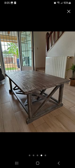 Mesa baja de madera salón