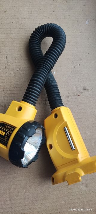 Linterna Dewalt Flexible Batería