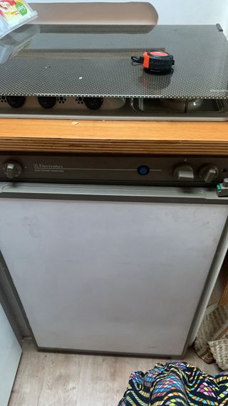 Nevera trivalente Electrolux