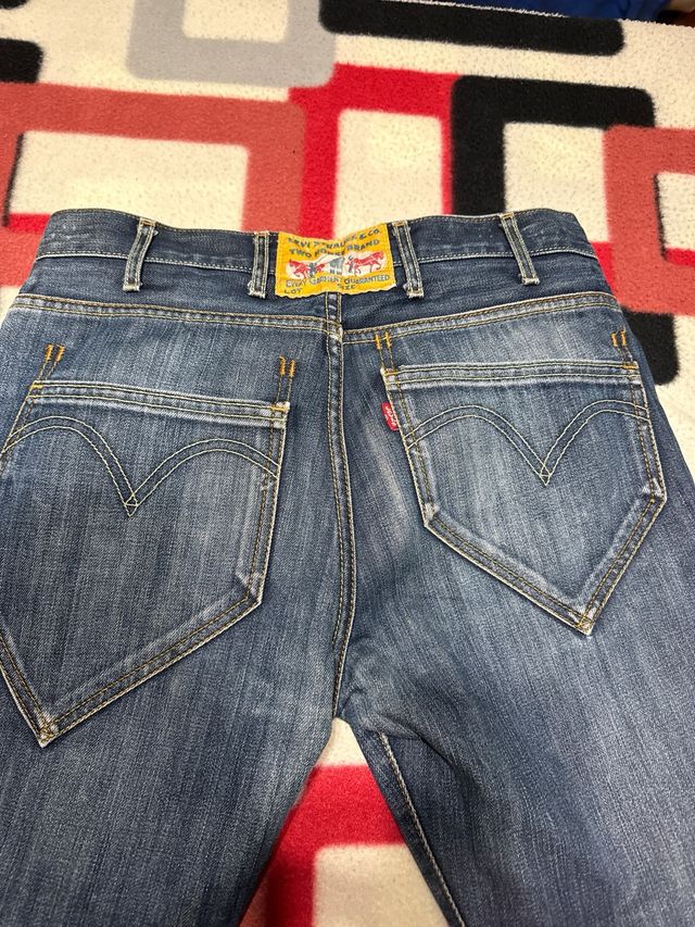 Vaqueros Levi's Azules