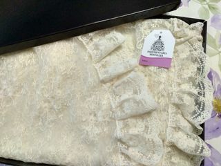 Mantilla de fallera a estrenar