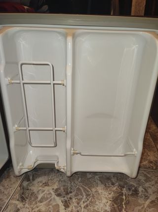 Mini nevera LG
