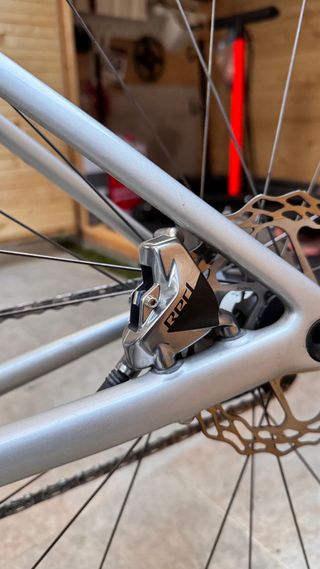 Manetas y Pinzas Freno SRAM RED AXS DEL y TRA