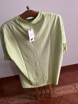 Camiseta Pull&Bear Boxy Fit Verde Talla M