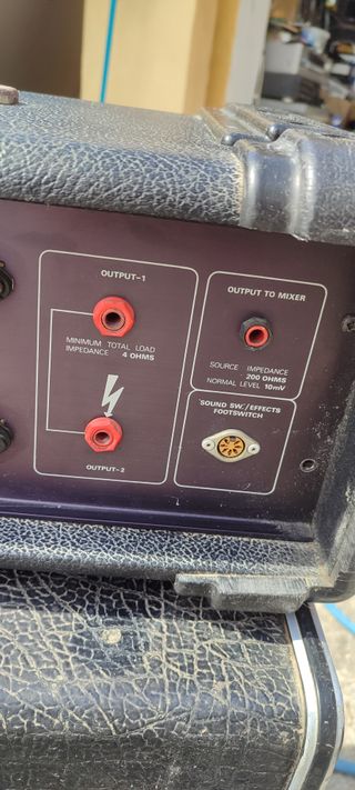 Amplificador HH Electronic Bass Machine