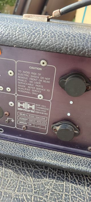 Amplificador HH Electronic Bass Machine