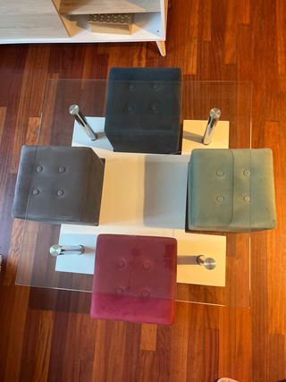 tavolo in vetro con 4 sedute imbottite