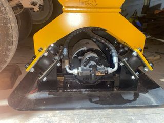 Bandeja compactadora para zanjas nueva a estrenar