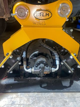 Bandeja compactadora para zanjas nueva a estrenar