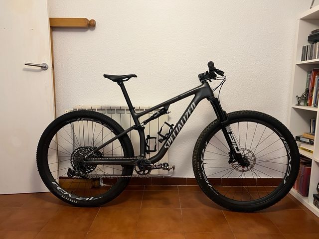 Specialized Epic Evo Expert 2022