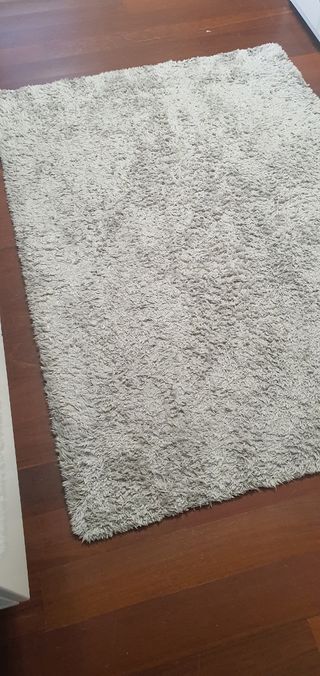 Alfombra pelo largo gris 170x125 cm