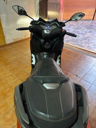 Yamaha XMAX TMAX 125