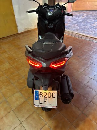 Yamaha XMAX TMAX 125