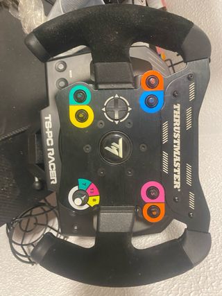 Volante Thrustmaster TS-PC Racer