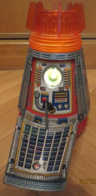 È HORIKAWA. CAPSULA SPAZIALE IN LATTA. VINTAGE