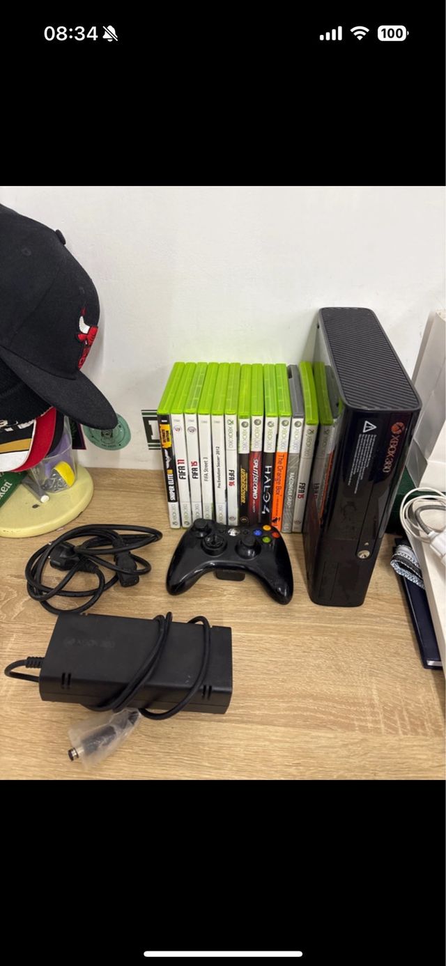 Xbox 360 con 15 giochi e controller