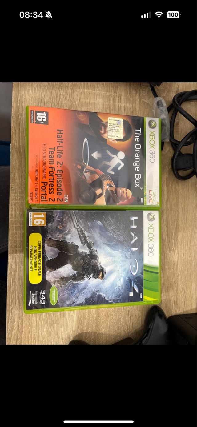 Xbox 360 con 15 giochi e controller