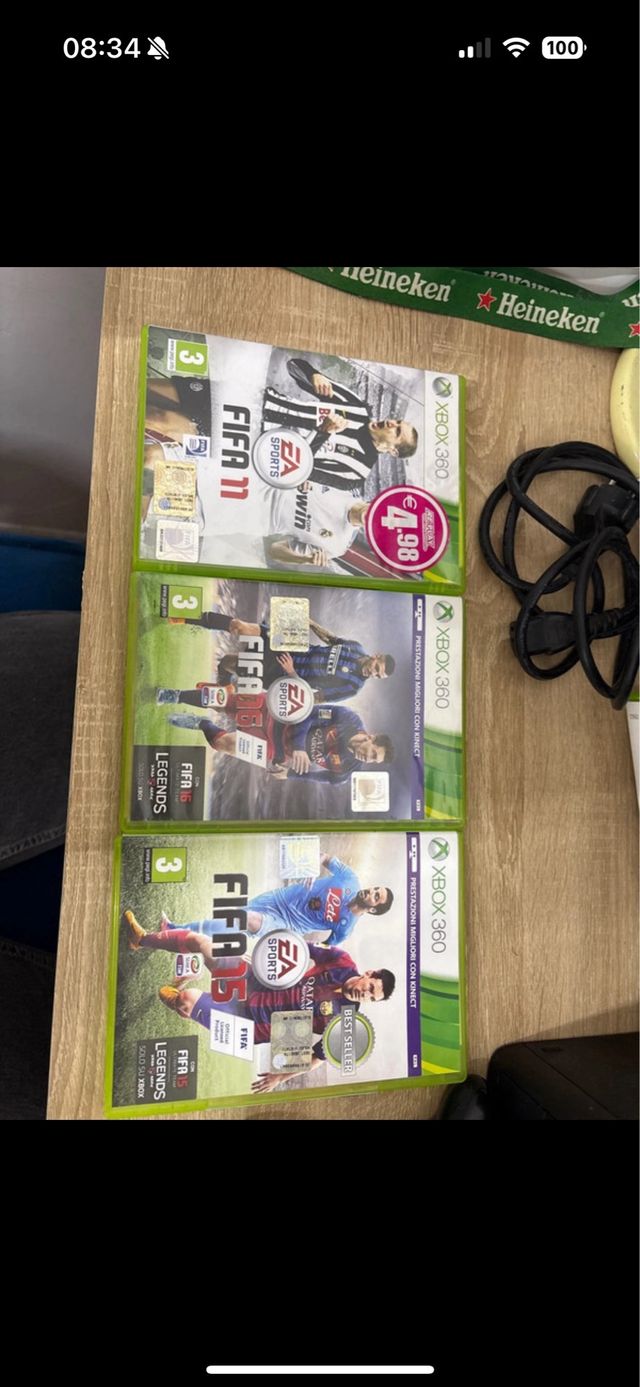 Xbox 360 con 15 giochi e controller