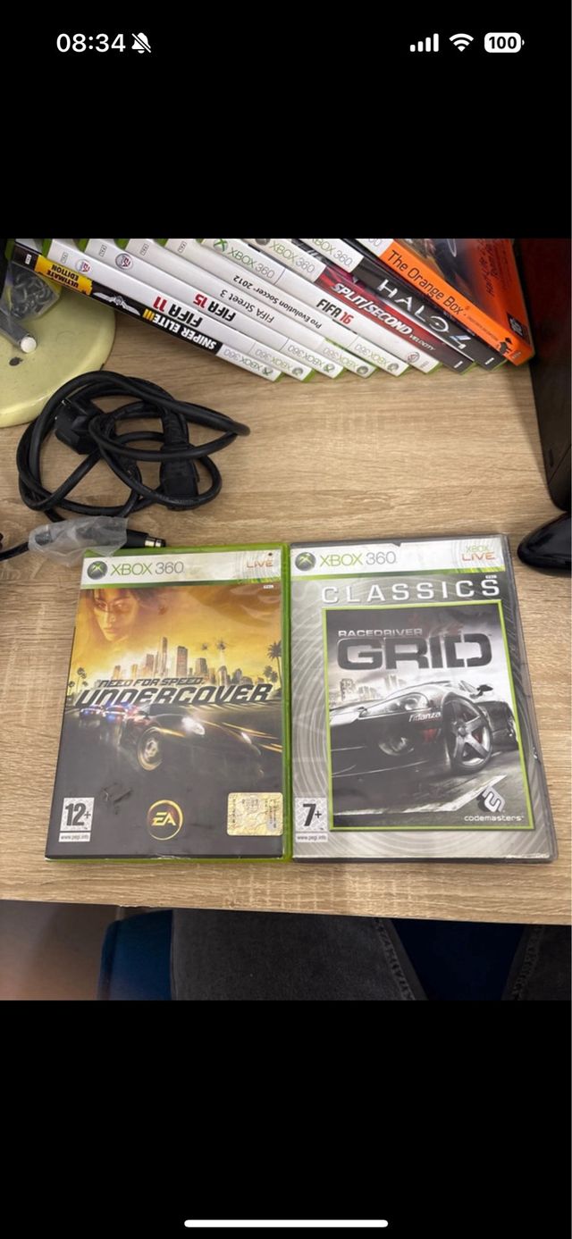 Xbox 360 con 15 giochi e controller