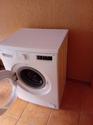 LAVADORA COMO NUEVA 90 EUROS,  CARTAGENA 