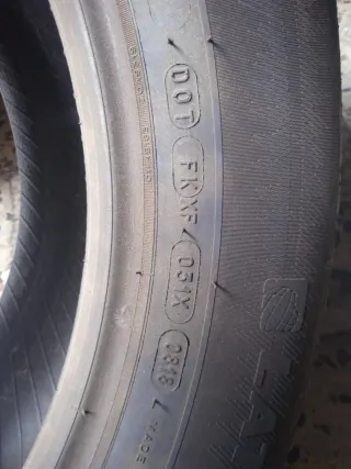 Neumático Michelin 235/60 r18 