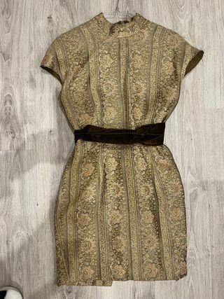 Vestido midi estampado dorado y verde