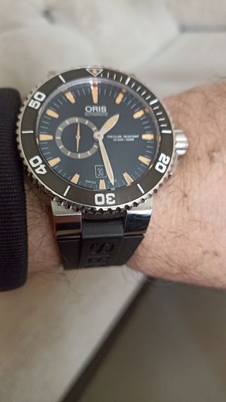 Oris Aquis Small Second Reloj Automático no envío 