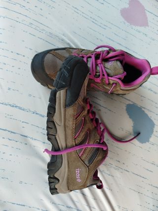 Zapatillas trekking Izas waterproof Talla 38