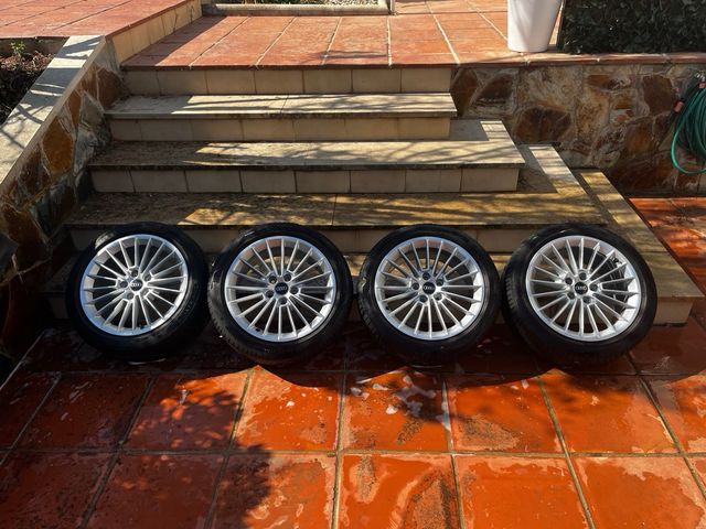Llantas 17' Audi con Neumáticos