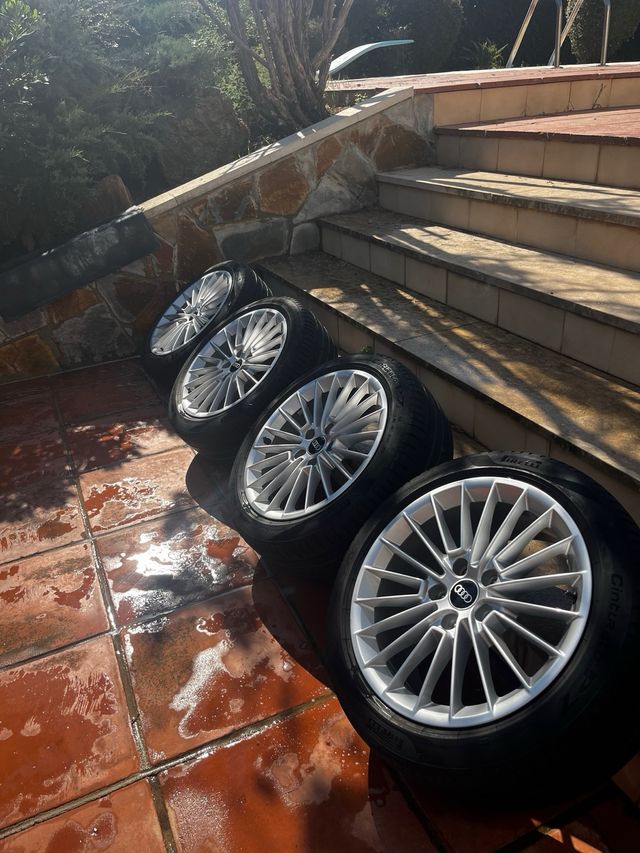 Llantas 17' Audi con Neumáticos