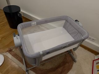 Cuna Chicco Next2Me Magic Evo Gris