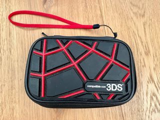 Funda Nintendo 3DS Negra y Roja
