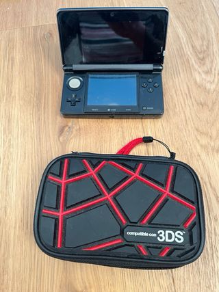 Funda Nintendo 3DS Negra y Roja