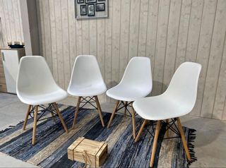 Set di 4 sedie nordiche grigie