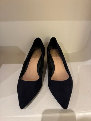 Zapatos de tacón Zara azul marino
