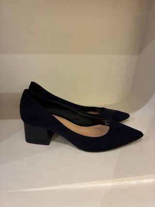 Zapatos de tacón Zara azul marino