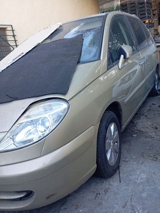 Citroen C8 2004