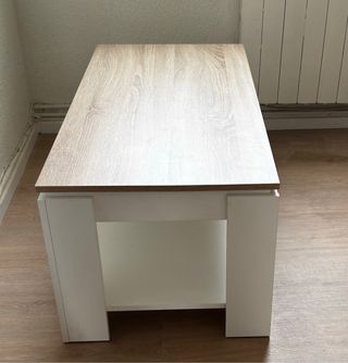 Mesa de salón moderna madera y blanco