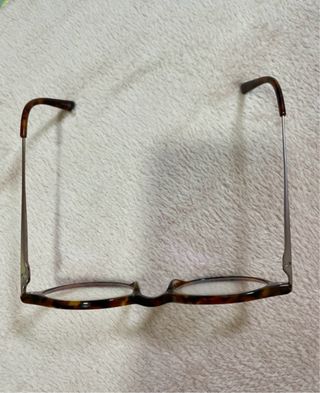 Gafas de pasta marrones