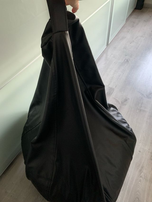 Puf asiento móvil polipiel negro