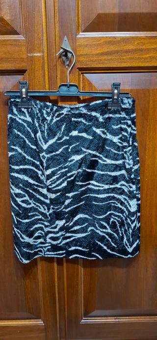 Gonna in pelliccia fantasia zebrata