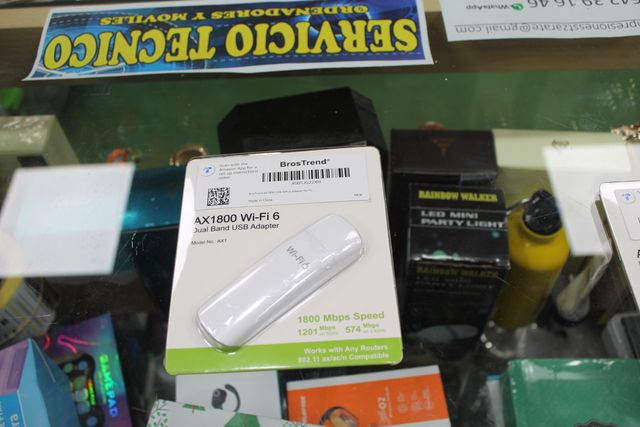 Adaptador USB Wi-Fi 6 AX1800 Dual Band