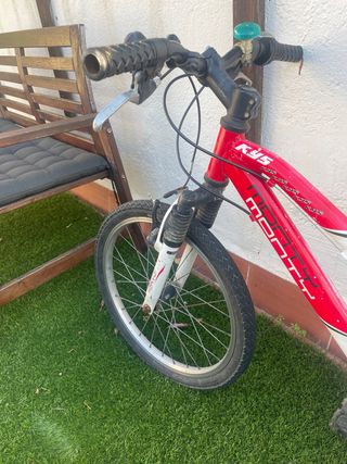 Bicicleta Monty 20 para peques (6-8 años)