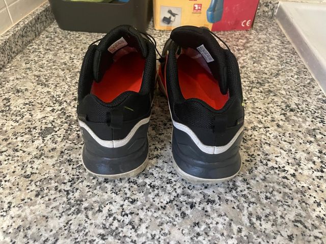 Zapatillas Adidas Terrex Swift R2 GTX Negras Naran