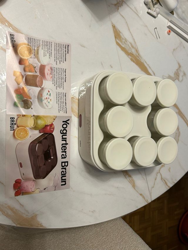 Yogurtera Braun con 6 vasos incluidos