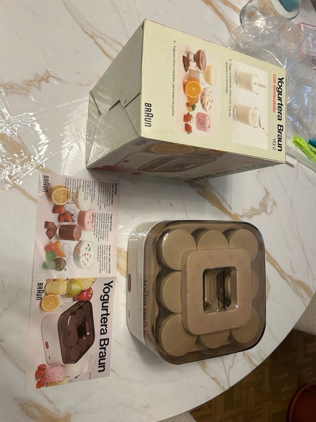 Yogurtera Braun con 6 vasos incluidos