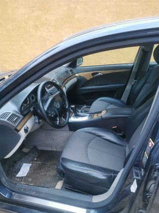 Mercedes-Benz Clase E 2004