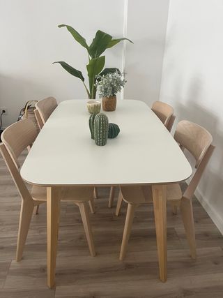 Mesa Comedor + 4 Sillas Madera