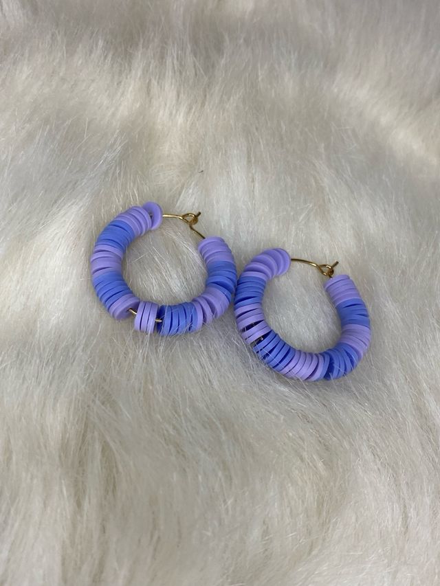 Pulseras y collar pendientes.todo personalizadas